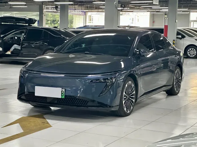 Фотография автомобиля — Nissan N7