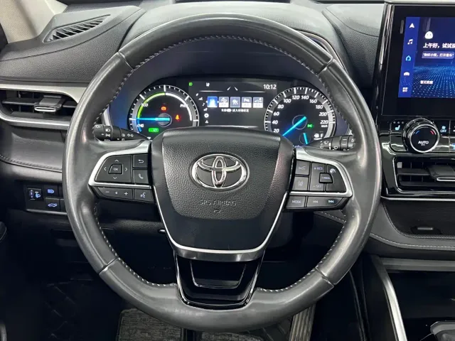 Toyota Highlander — Фото автомобиля 19
