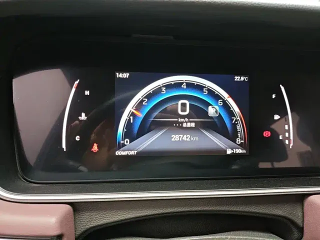 GAC Trumpchi M6 — Фото автомобиля 11