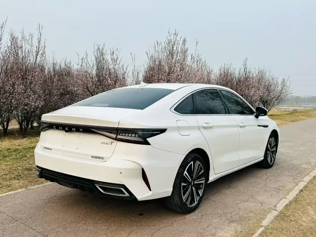 Chery Arrizo 8 — Фото автомобиля 9