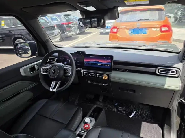 Baojun Yep — Фото автомобиля 9