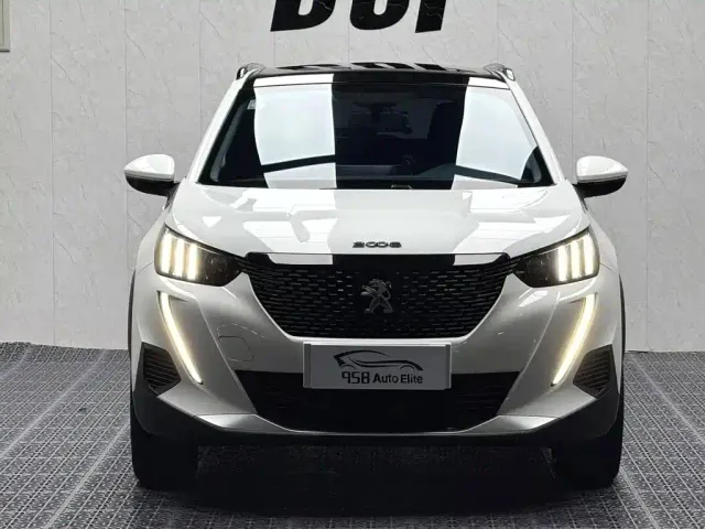 Peugeot 2008 — Фото автомобиля 2