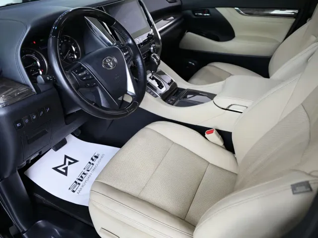 Toyota Vellfire — Фото автомобиля 7