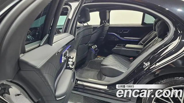 Mercedes-Benz S-Class — Фото автомобиля 25