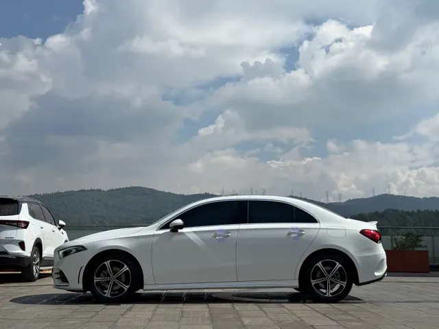 Mercedes-Benz A-Class — Фото автомобиля 10