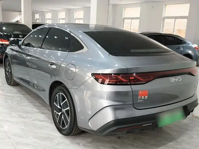 BYD Qin L — Фото автомобиля 4