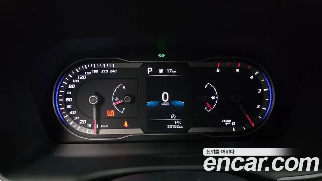 Hyundai Tucson Tucson (NX4) Дизель 2.0 2WD — Фото автомобиля 8