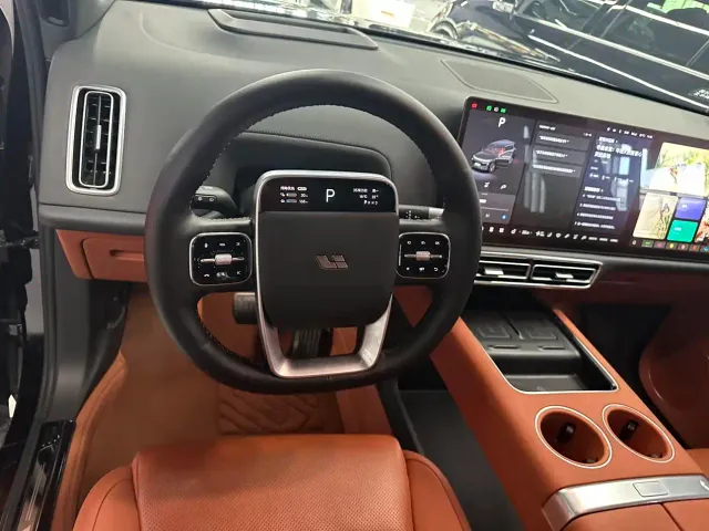 Li Auto L9 — Фото автомобиля 6