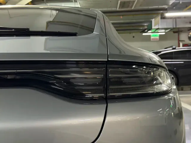 Porsche Panamera — Фото автомобиля 12