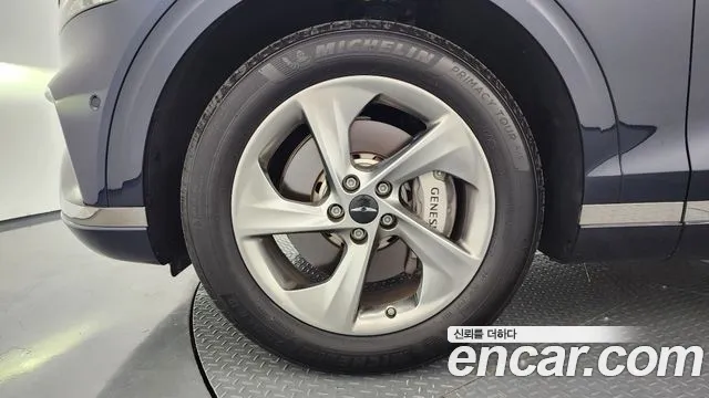 Genesis GV70 2.5T Бензин AWD — Фото автомобиля 5