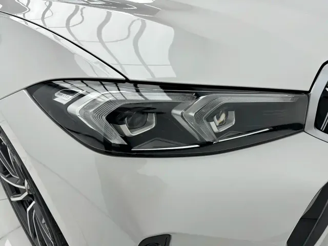 BMW 3 Series — Фото автомобиля 11