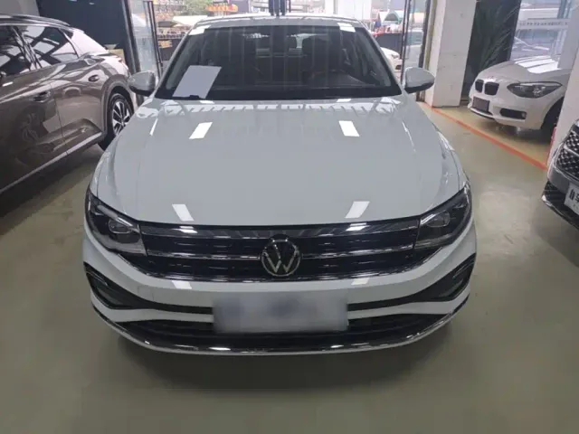 Volkswagen Bora — Фото автомобиля 2