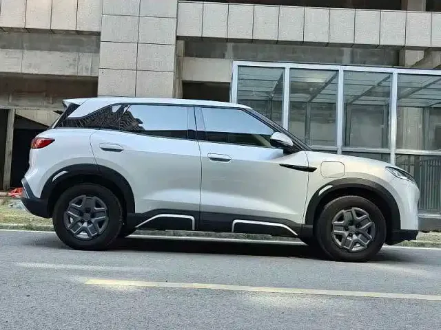 BYD Yuan UP — Фото автомобиля 4