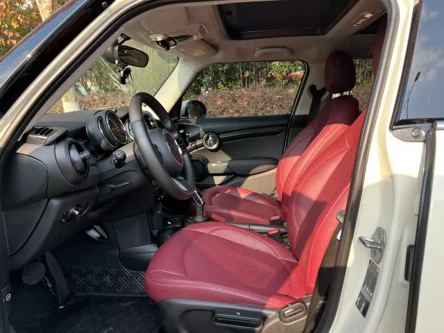 MINI Hatch — Фото автомобиля 4