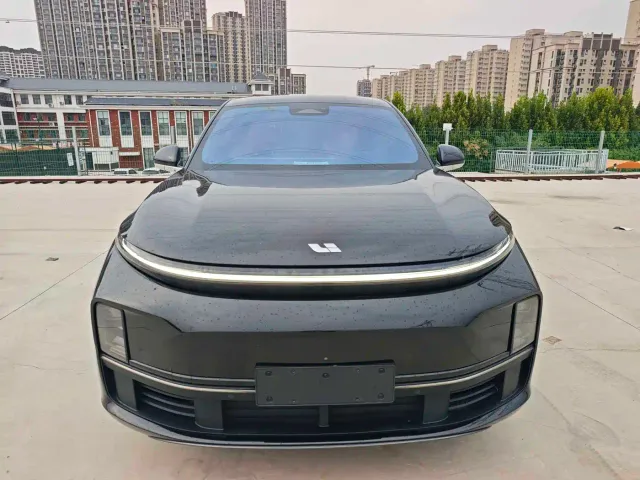 Li Auto L7 — Фото автомобиля 2