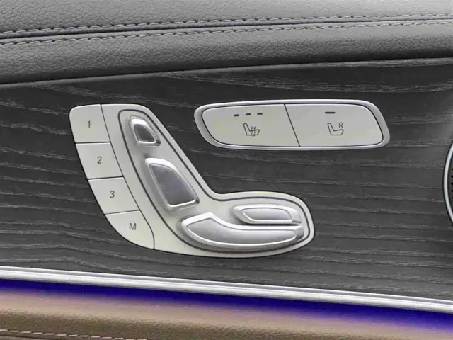 Mercedes-Benz E-Class — Фото автомобиля 15