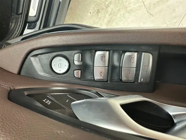 BMW 3 Series — Фото автомобиля 22