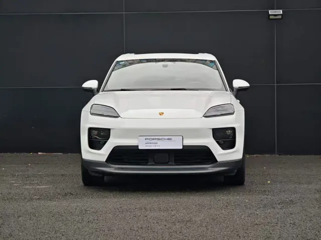 Porsche Macan EV — Фото автомобиля 3