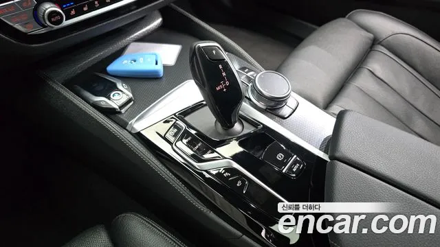 BMW 5 Series G30 — Фото автомобиля 9