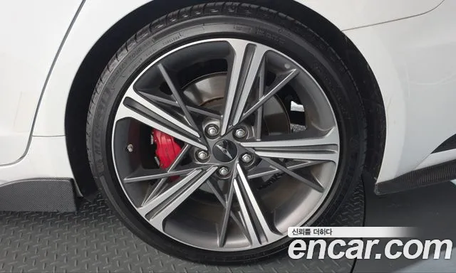 Genesis G70 New — Фото автомобиля 6