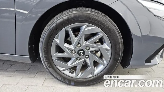 Hyundai Avante CN7 — Фото автомобиля 6