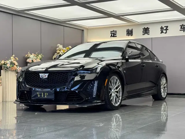Фотография автомобиля — Cadillac CT5
