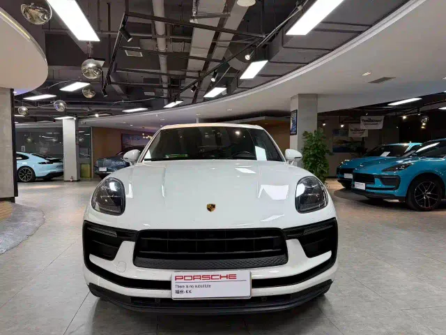 Porsche Macan — Фото автомобиля 4
