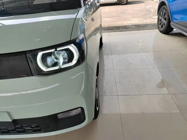 Wuling Hongguang Mini EV — Фото автомобиля 23