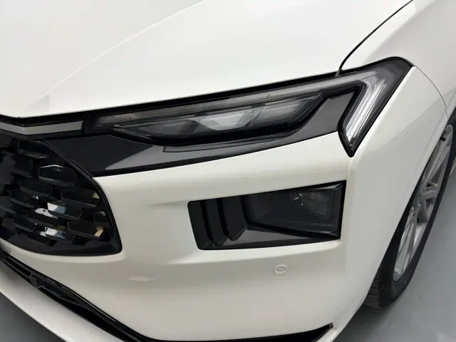 Ford Mondeo — Фото автомобиля 10
