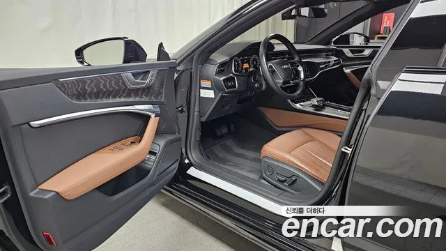 Audi A7 4K — Фото автомобиля 15