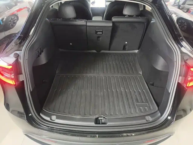 Tesla Model Y — Фото автомобиля 18