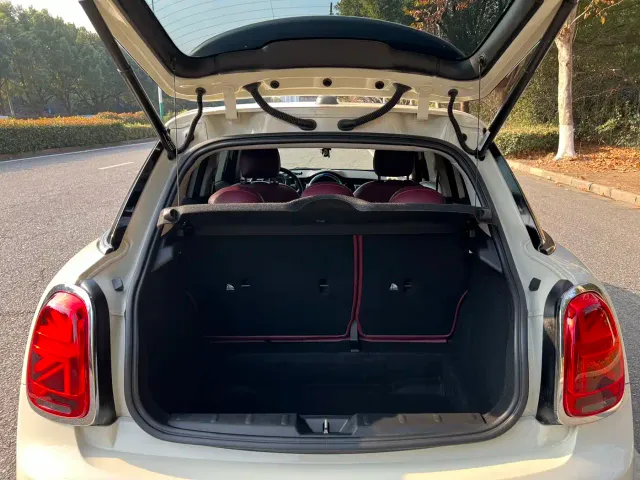 MINI Hatch — Фото автомобиля 11