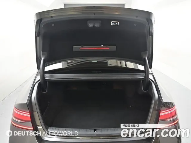 Genesis G90 Бензин 3.5 турбо AWD — Фото автомобиля 19
