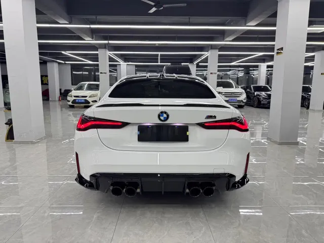 BMW M4 — Фото автомобиля 4