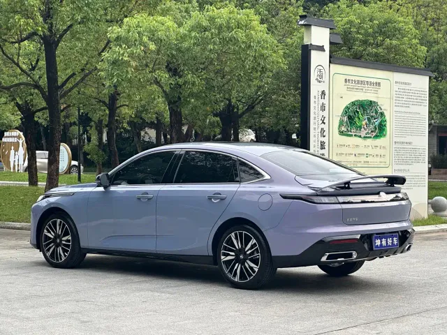 Changan Eado — Фото автомобиля 4