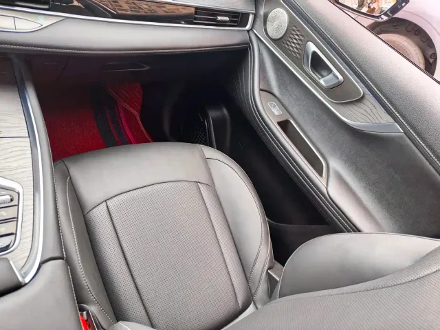 Chery Tiggo 8 — Фото автомобиля 8