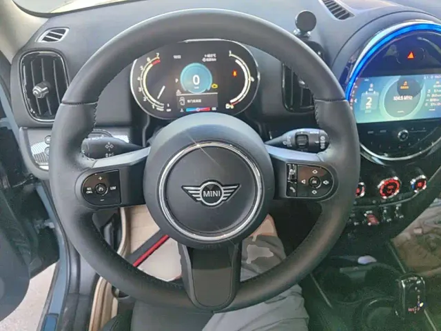 MINI Countryman — Фото автомобиля 6