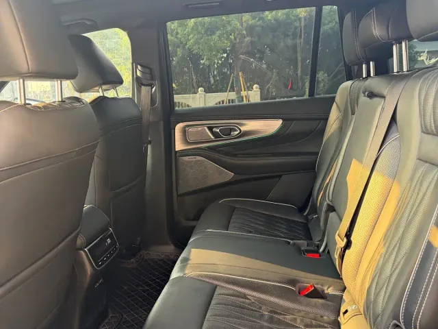 GAC Trumpchi GS8 — Фото автомобиля 7