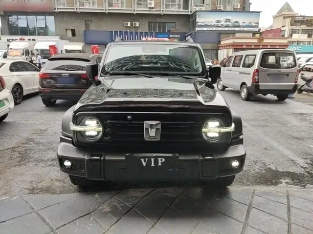 Tank Tank 300 2023 Off-Road Edition 2.0T Conqueror — Фото автомобиля 2