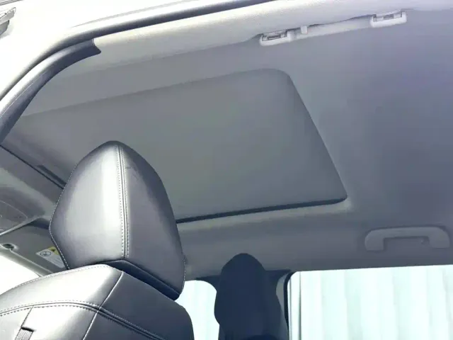 Peugeot 2008 — Фото автомобиля 8