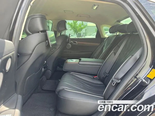 Genesis G80 Electrified G80 (RG3) — Фото автомобиля 18