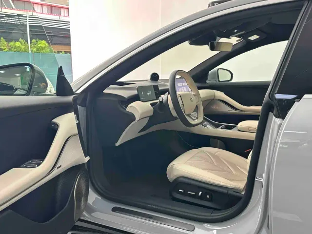 Nio ET5 Touring — Фото автомобиля 4