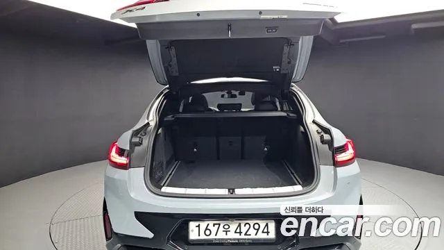 BMW X4 xDrive20i M Sport — Фото автомобиля 26