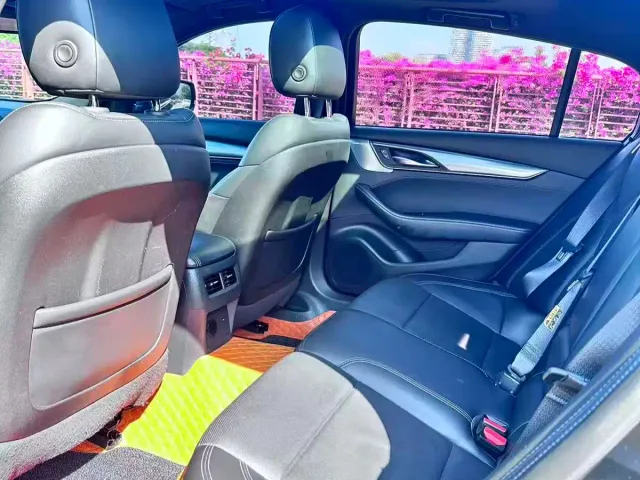 Cadillac CT5 — Фото автомобиля 9