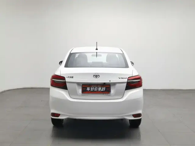 Toyota Vios — Фото автомобиля 4