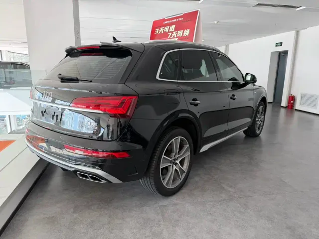 Audi Q5L — Фото автомобиля 7