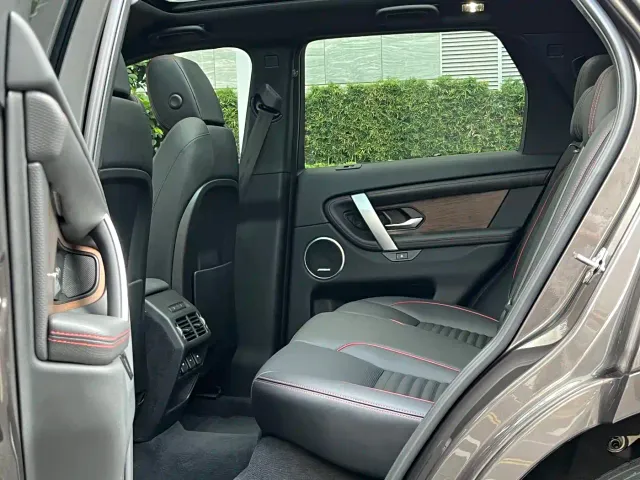 Land Rover Discovery Sport — Фото автомобиля 18
