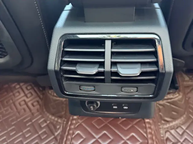 Audi Q3 — Фото автомобиля 13