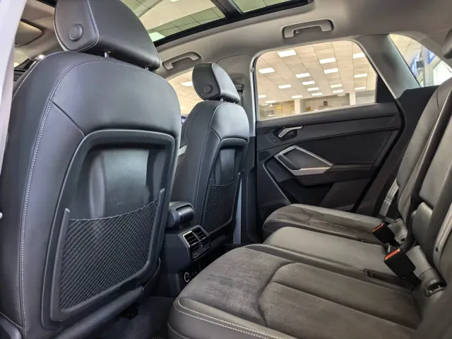 Audi Q3 — Фото автомобиля 10