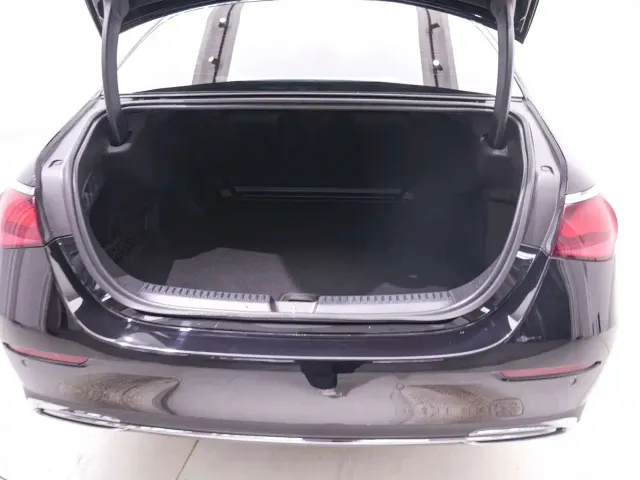 Mercedes-Benz E-Class — Фото автомобиля 21